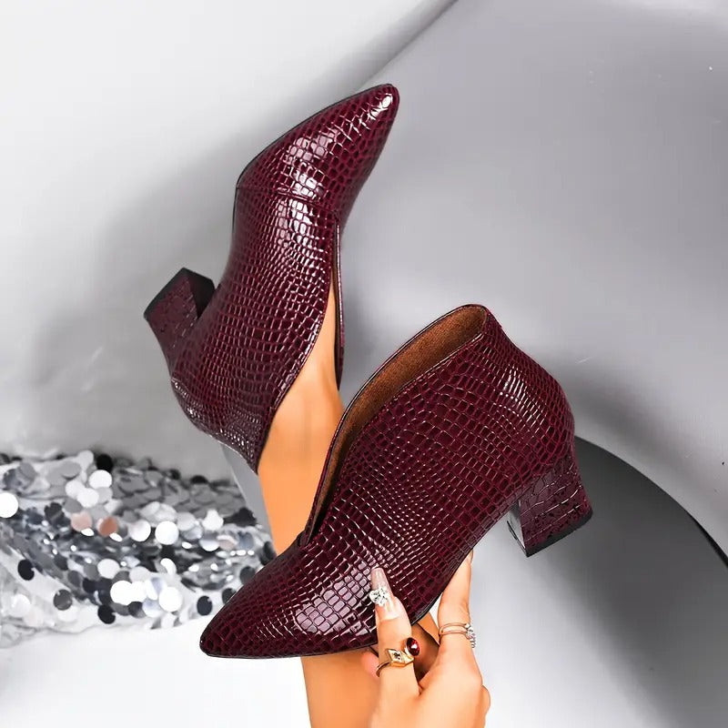 VALNIA – STIVALETTI ELEGANTI CON SCOLLATURA AV